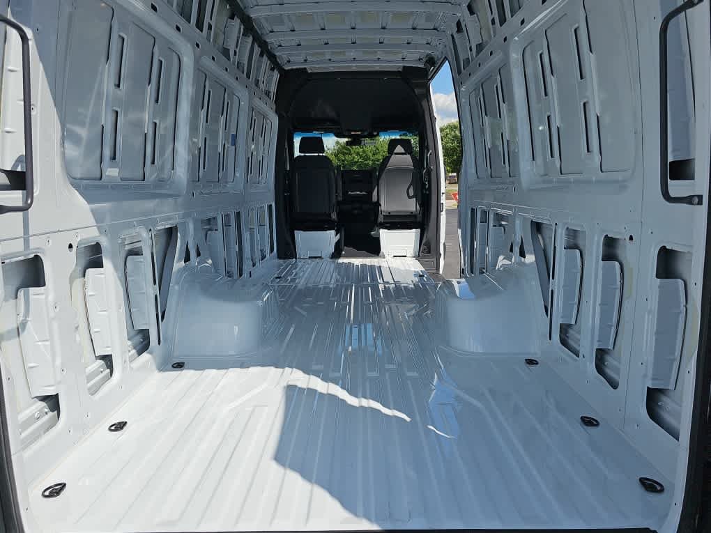 New 2026 Arctic White Mercedes-Benz  image 9