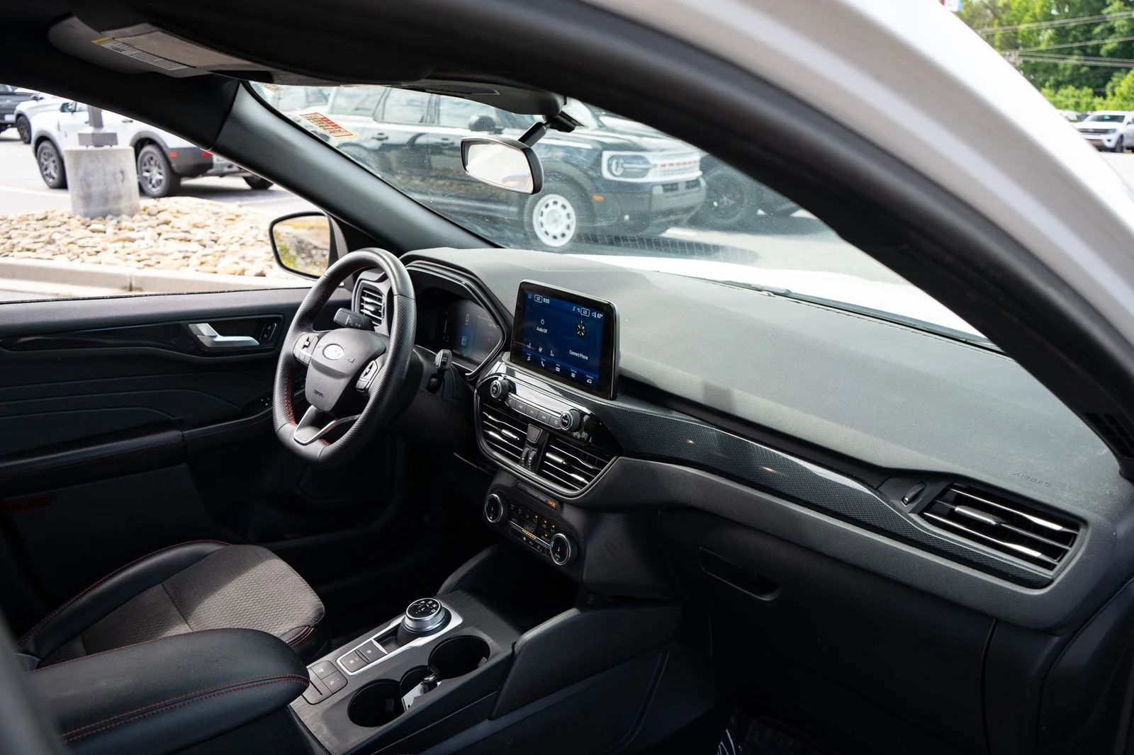 Used 2023 Oxford White Ford ST-Line image 21