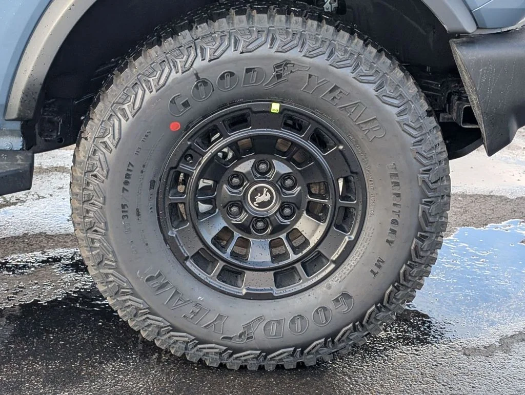 New 2025 Azure Gray Metallic Tri-Coat Ford Big Bend® image 18