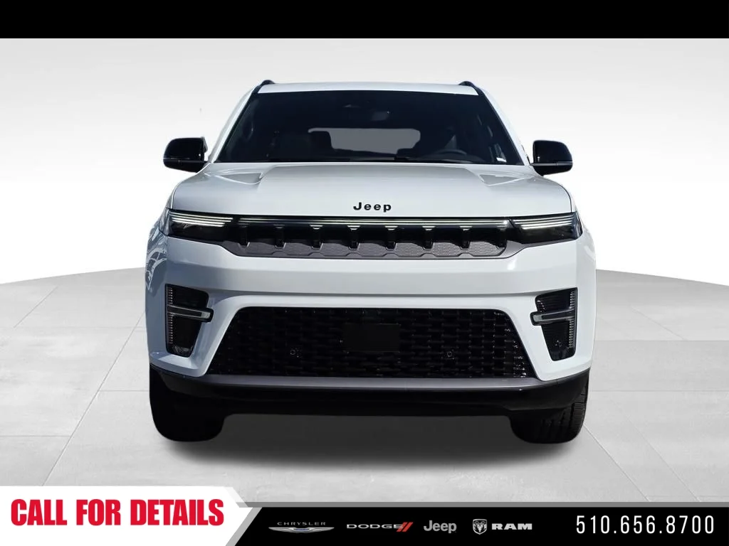 New 2026 Bright White Clear-Coat Exterior Paint Jeep Limited Altitude image 2