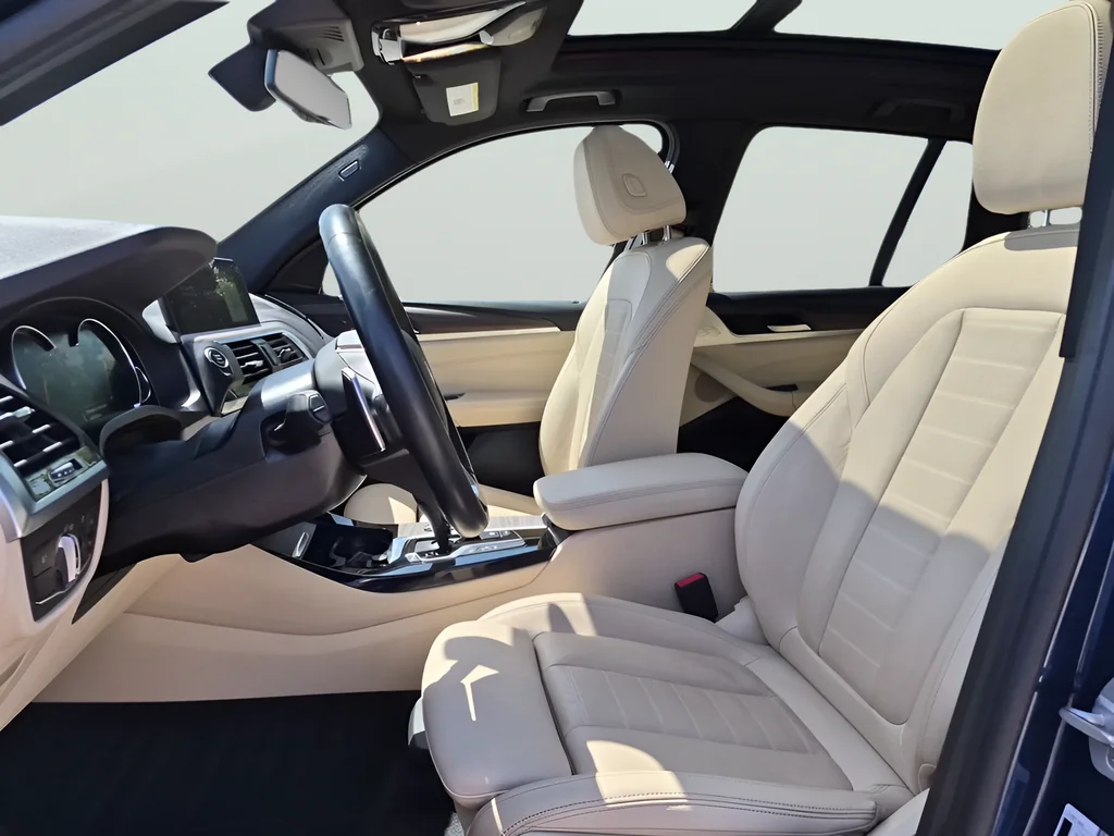 Used 2019 Blue BMW xDrive30i image 26