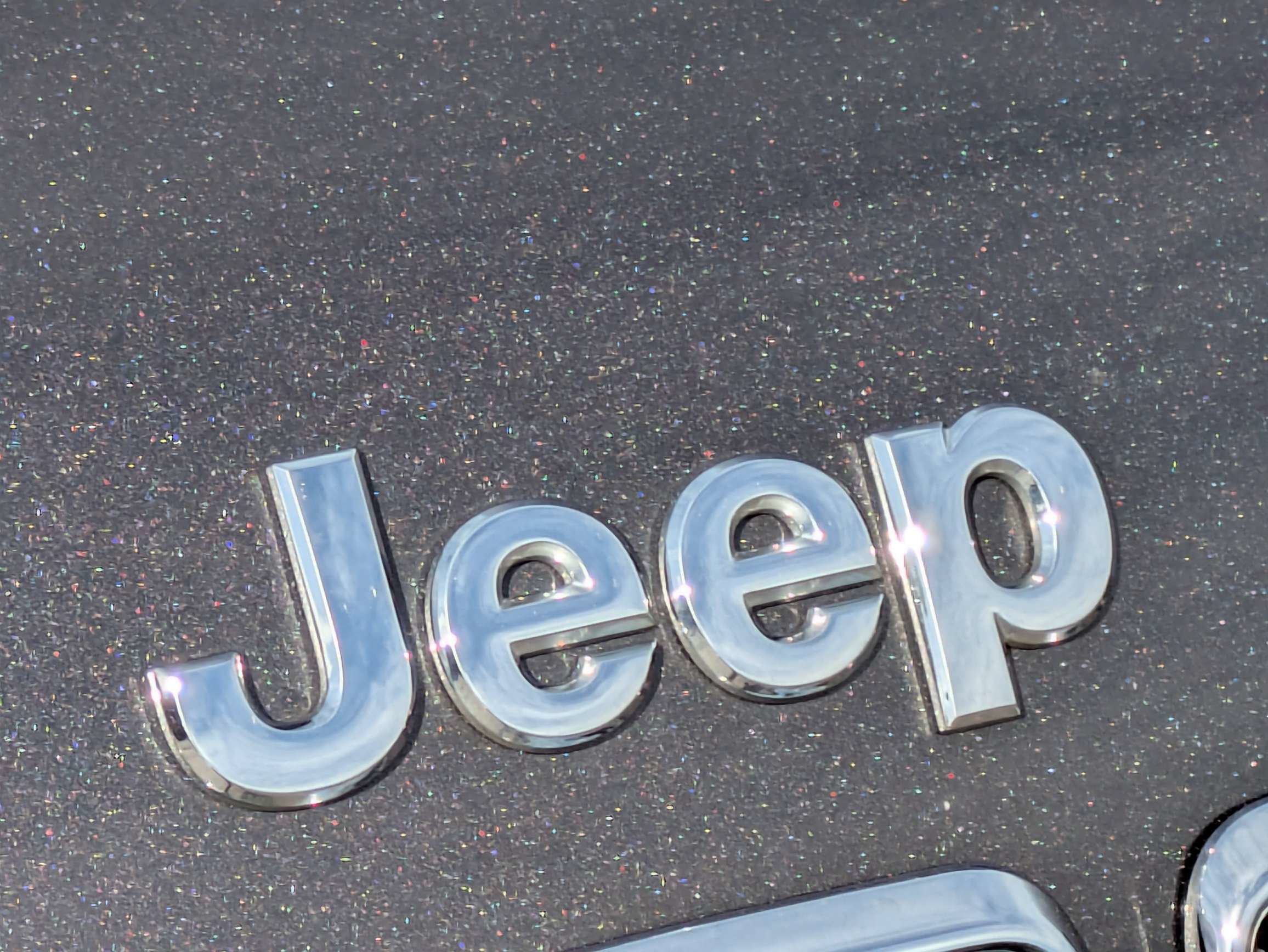 Used 2019 Granite Crystal Metallic Clearcoat Jeep Limited image 14