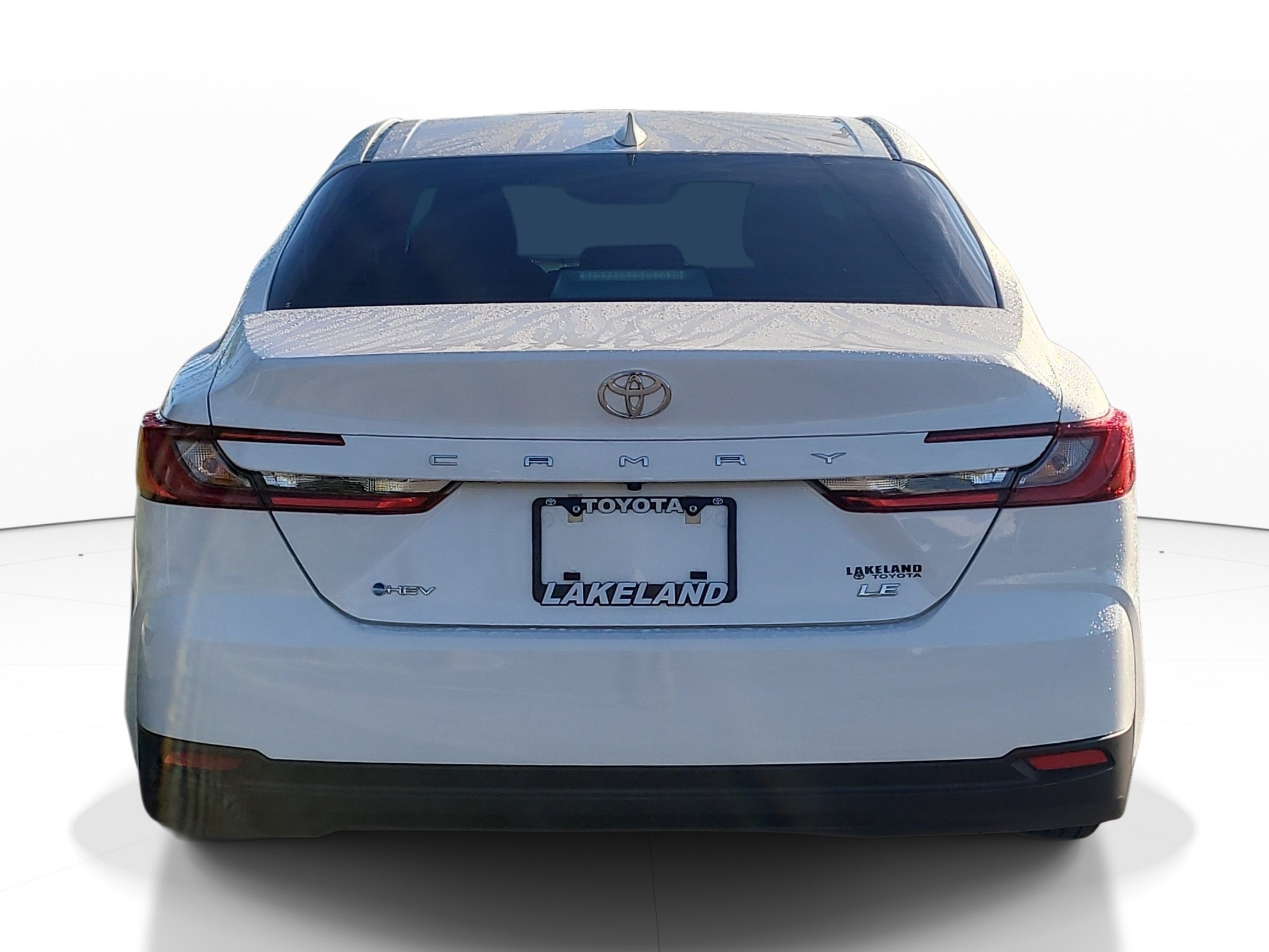 Used 2025 Ice Toyota LE image 5