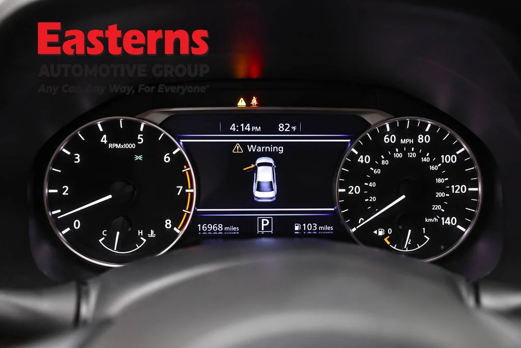 Used 2023 Red Nissan 2.5 SV image 18