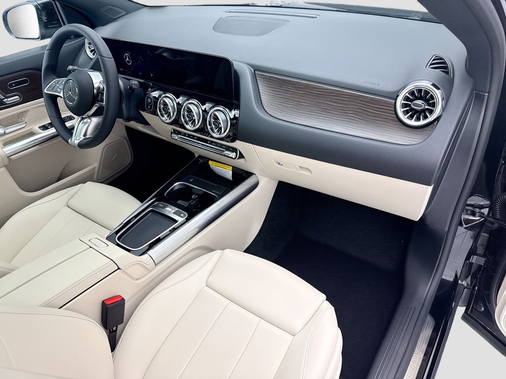 New 2026 Cosmos Black Metallic Mercedes-Benz GLA 250 image 16