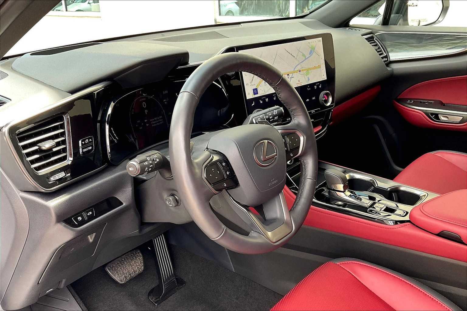 Used 2025 Eminent White Pearl Lexus Premium image 17