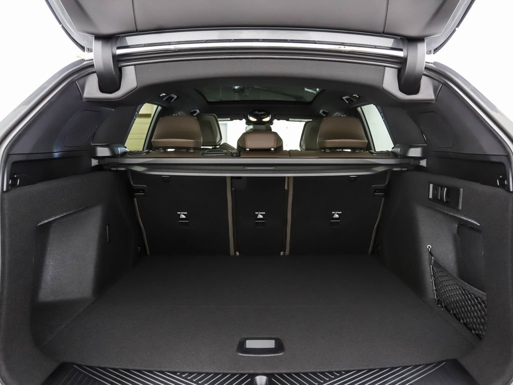 New 2026 Gray Metallic BMW 30 xDrive image 24
