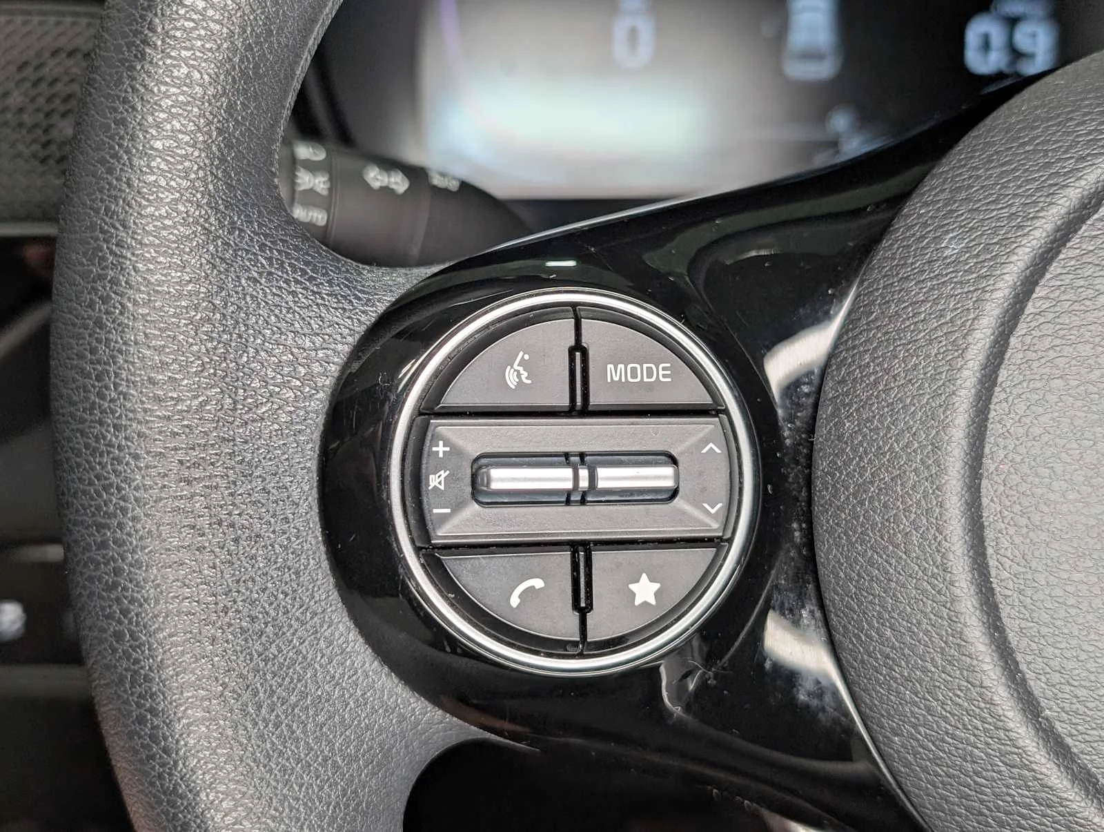 Certified Used 2024 Steel Gray Kia S image 33