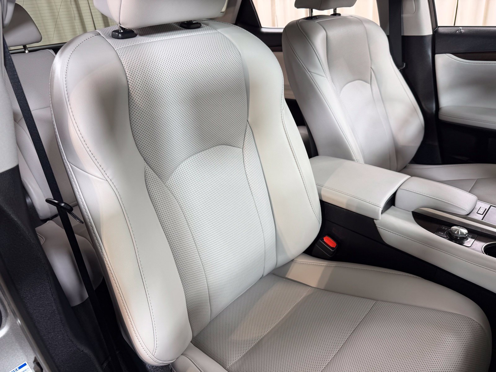 Used 2022 Silver Lexus 350 image 47