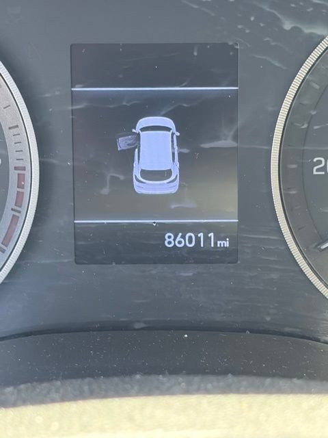 Used 2020 Stellar Silver Hyundai Value image 3