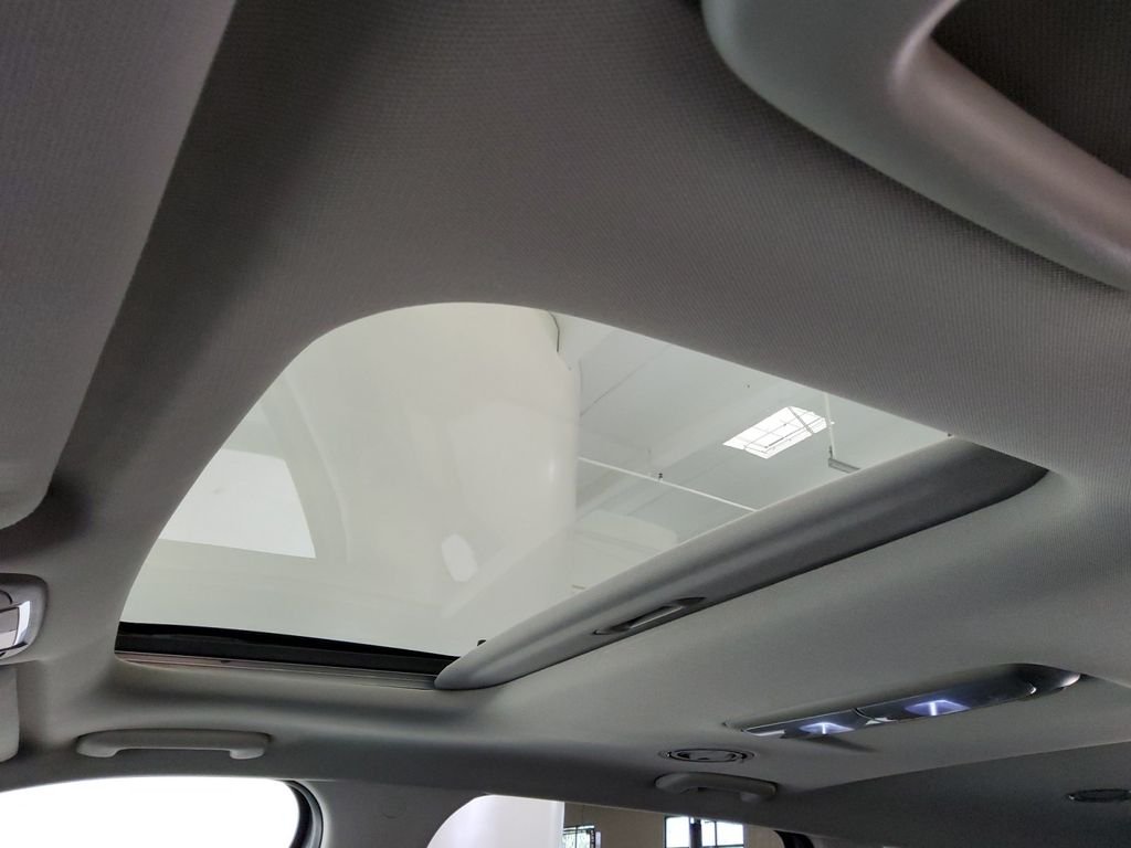 Certified Used 2024 Silver Kia S image 24