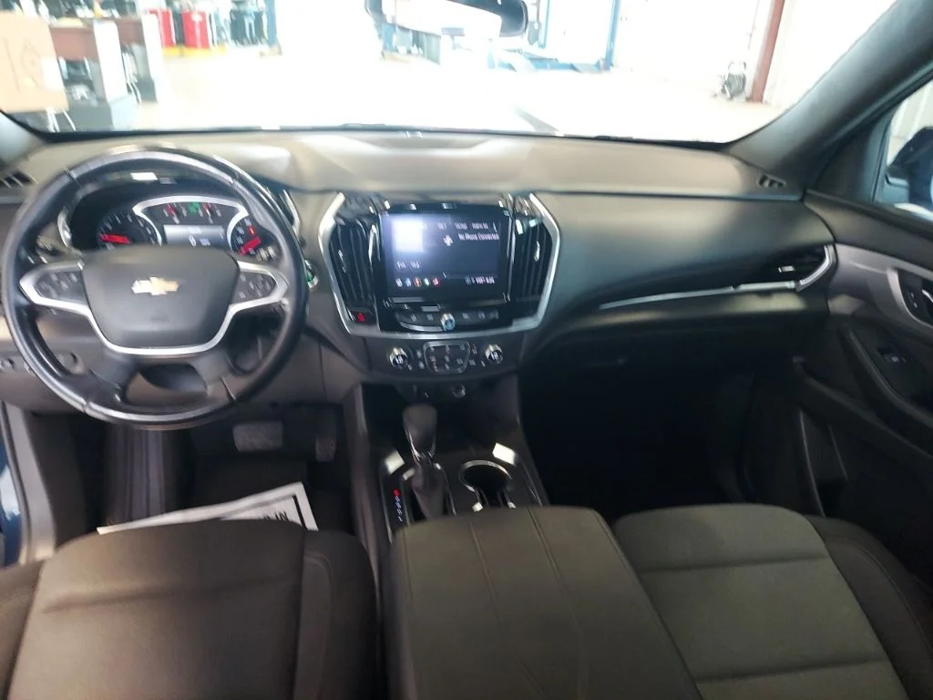 Used 2022 Blue Chevrolet LT image 18
