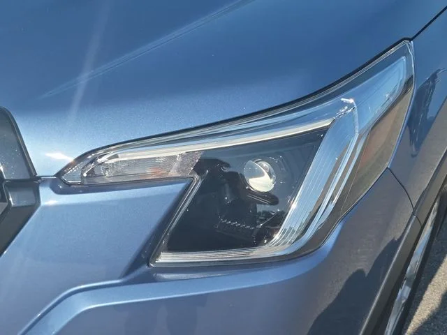 Used 2022 Blue Subaru Base image 9