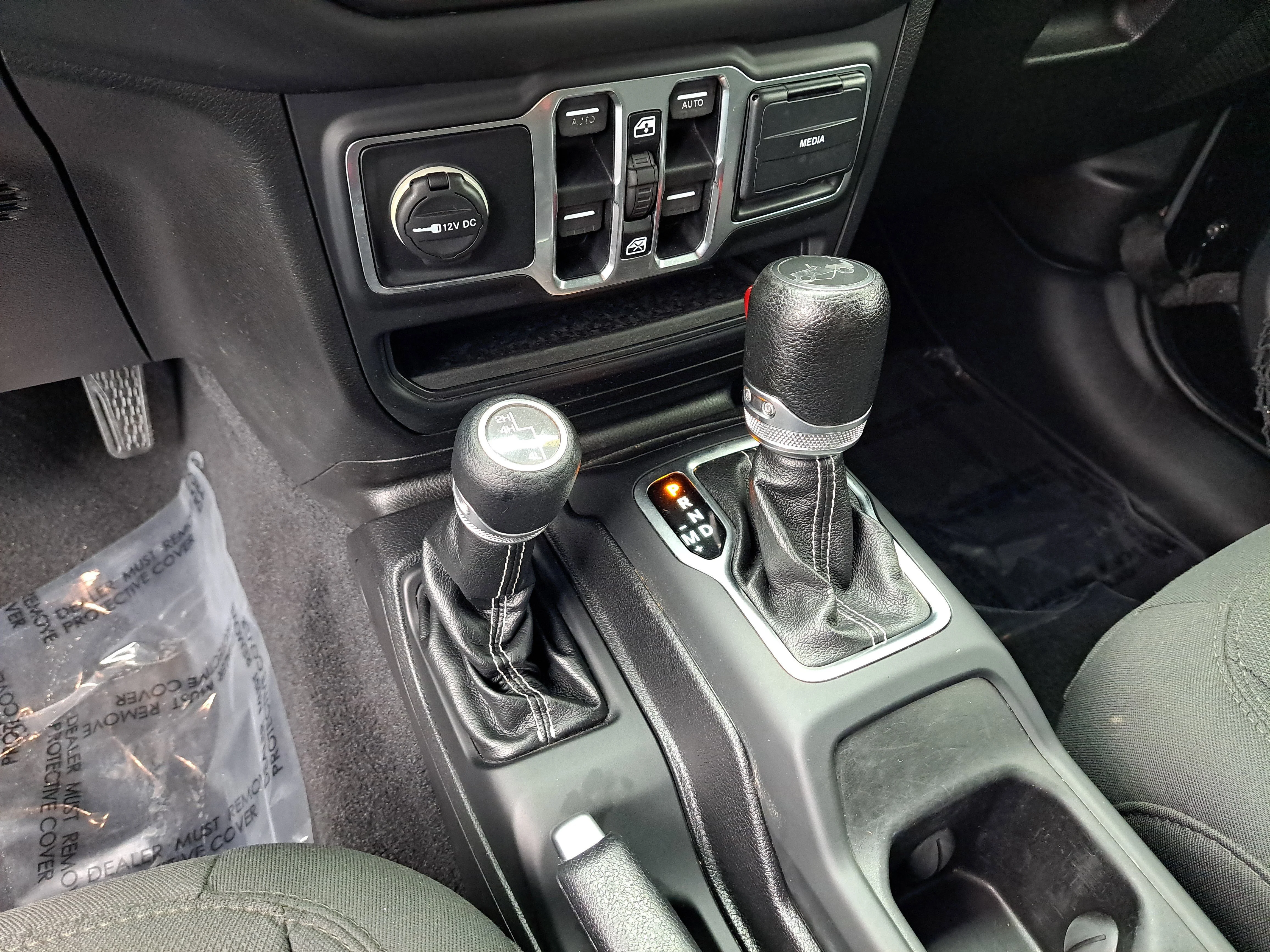 2018 Jeep All-New Wrangler Unlimited Sahara - Photo 15