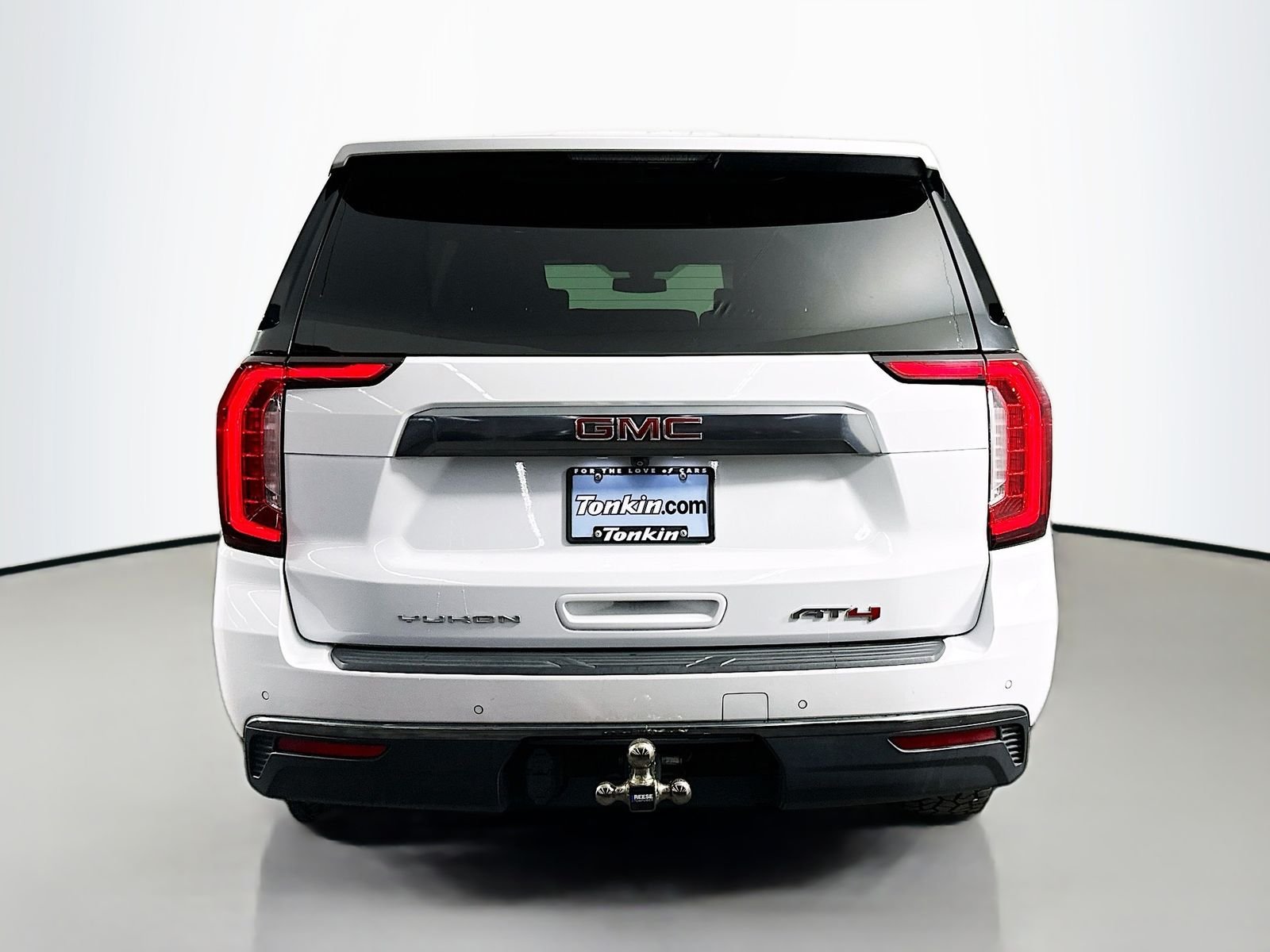 Used 2021 Summit White GMC AT4 image 10