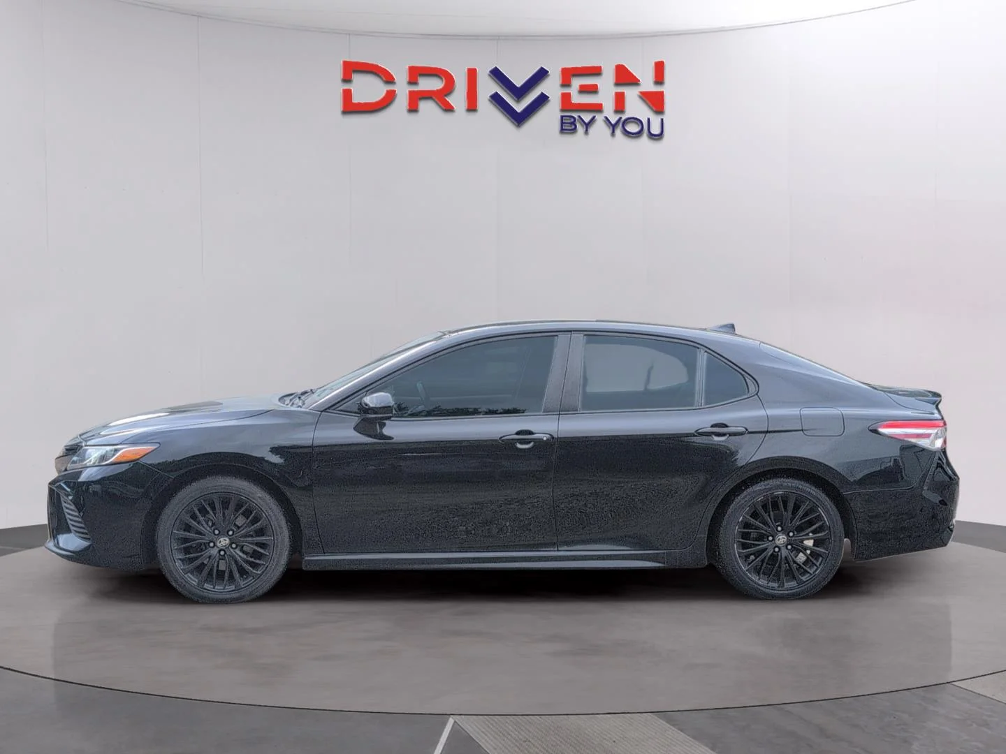 Used 2020 Toyota Camry SE Nightshade with VIN 4T1G11AK1LU401373 for sale in Hattiesburg, MS