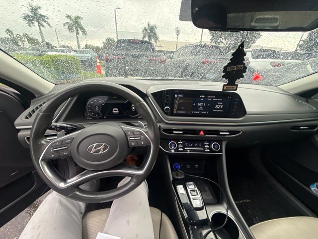 Used 2020 Hampton Gray Hyundai Limited image 2