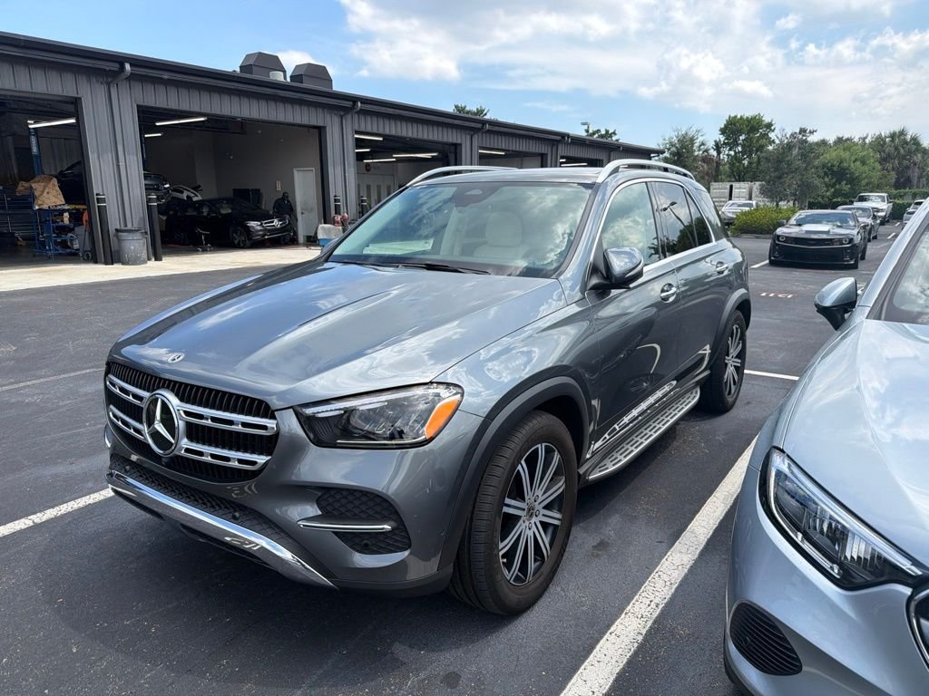 Certified Used 2025 Gray Mercedes-Benz GLE 350 image 6