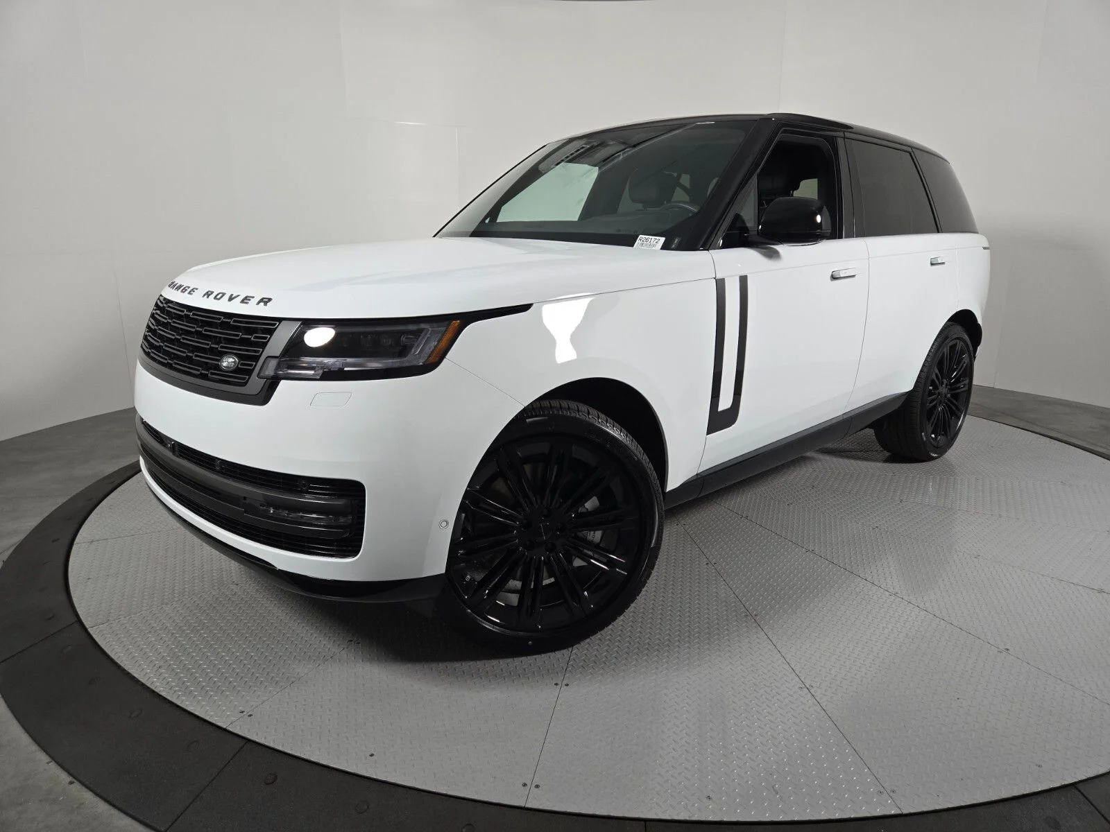 2026 Land Rover Range Rover 4.4 SE SWB's photo
