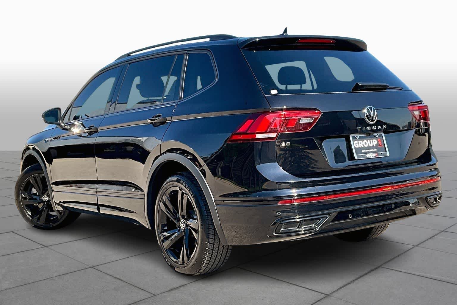 Used 2024 Deep Black Pearl Volkswagen SE R-Line Black image 12