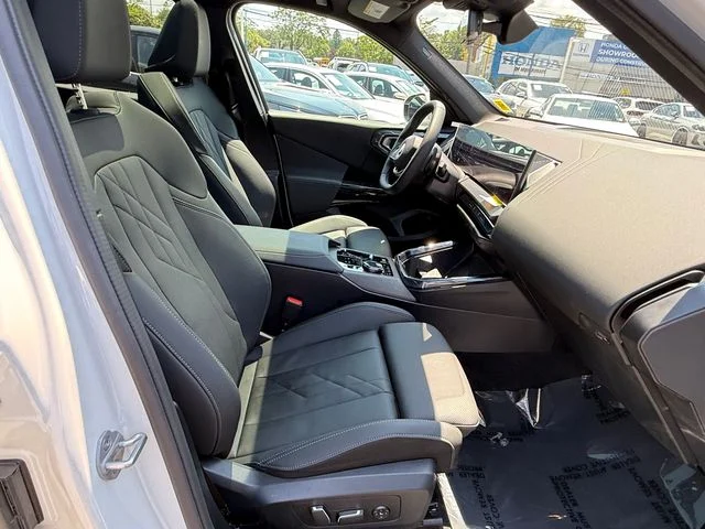 Used 2026 Alpine White BMW 30 xDrive image 28