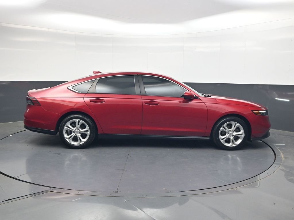 Used 2023  Honda LX image 3