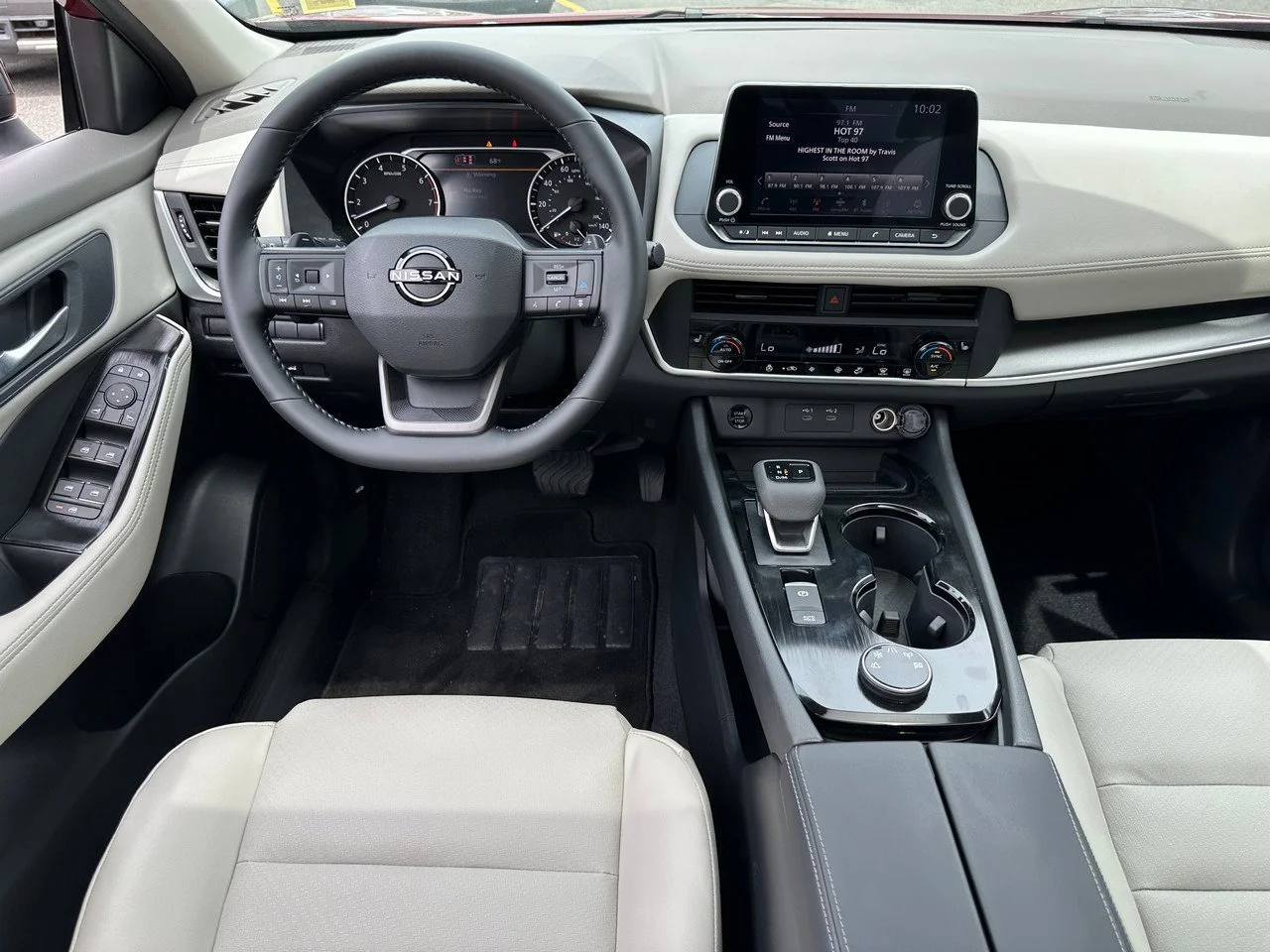 New 2026 Everest White Pearl Tricoat Nissan Dark Armor image 16