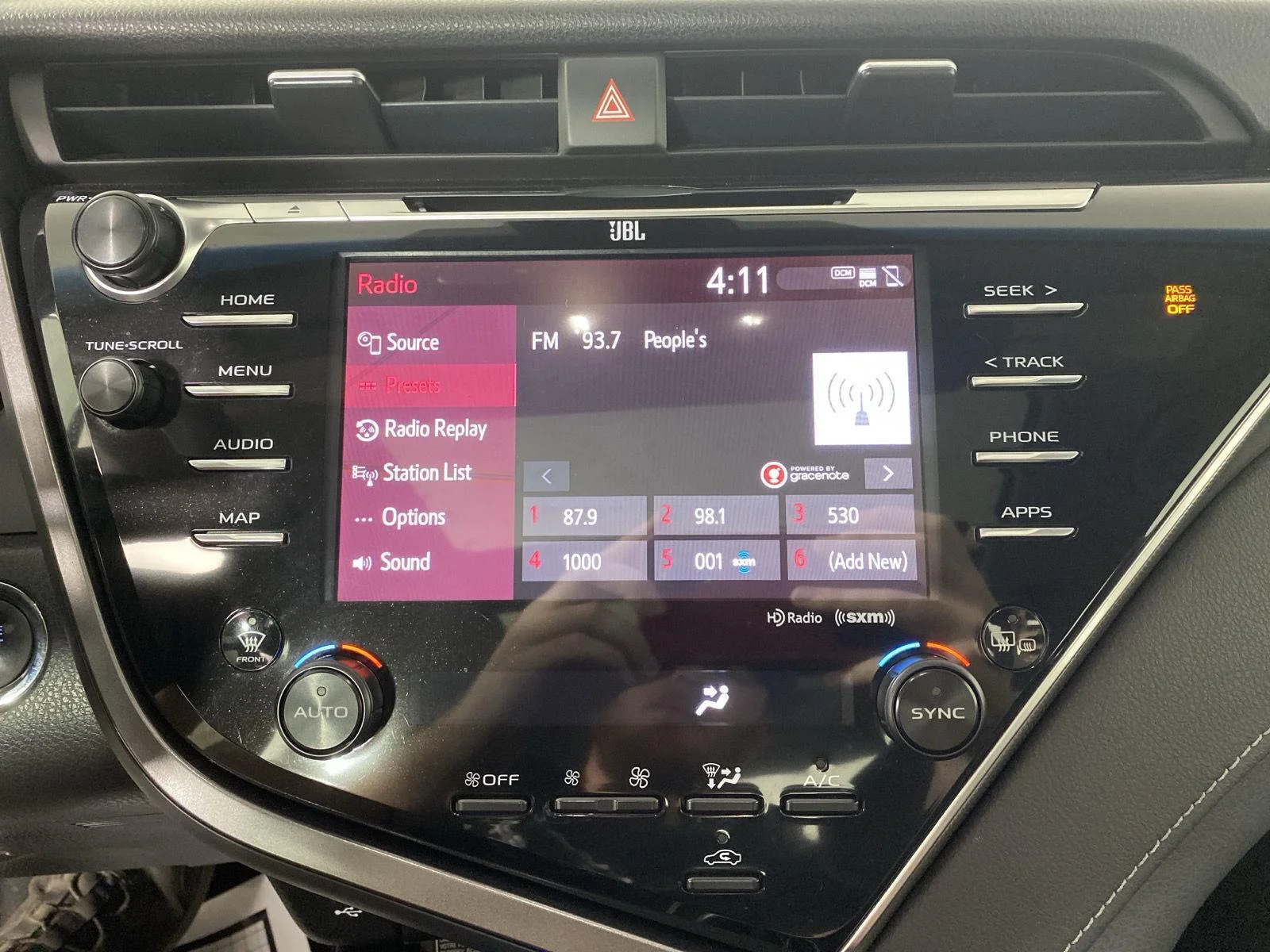 Used 2018 Celestial Silver Metallic Toyota XSE V6 image 23