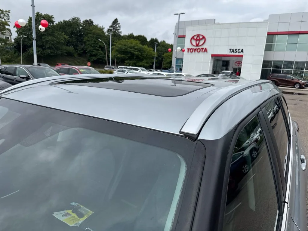 Used 2025 Silver Toyota XLE image 47