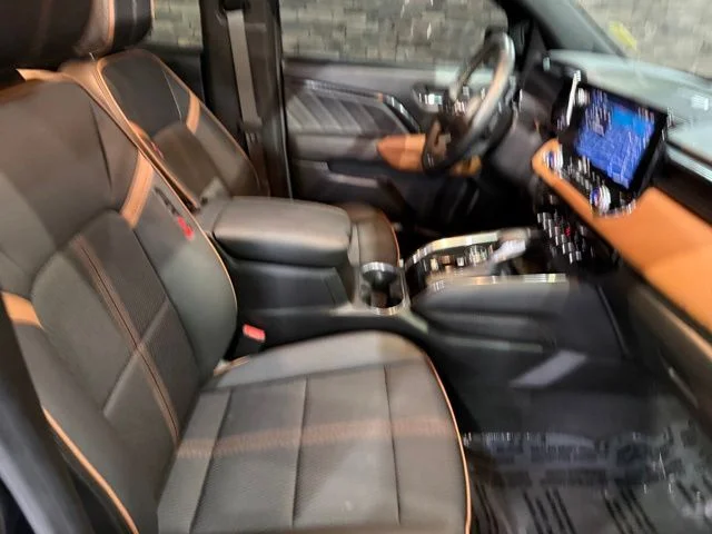 Used 2023 Onyx Black GMC AT4 image 31