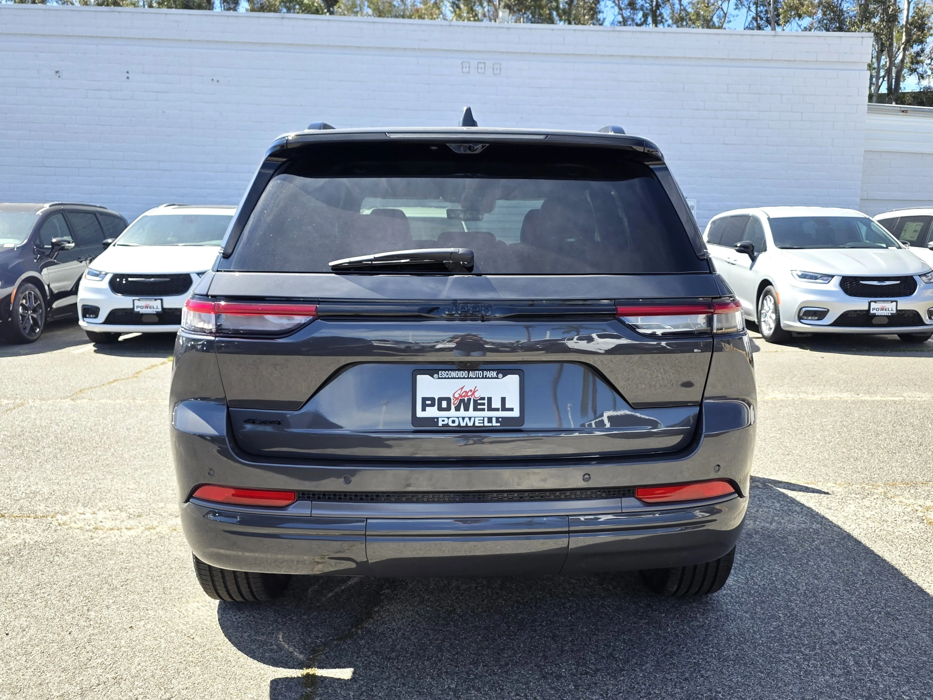 New 2026 Gray Metallic Jeep Limited Reserve image 4