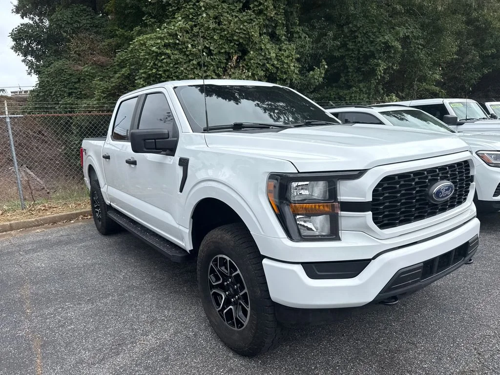 Used 2023 White Ford XL image 2