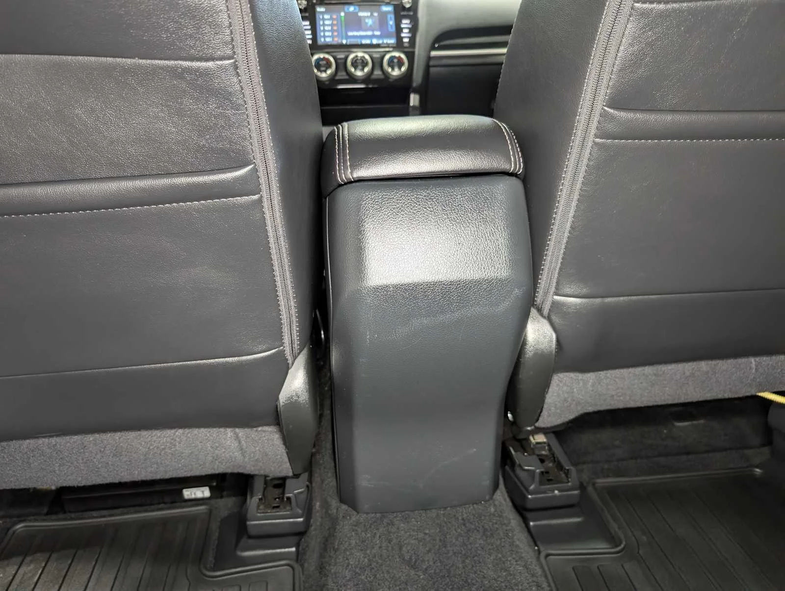 Used 2017 Ice Silver Metallic Subaru Touring image 21