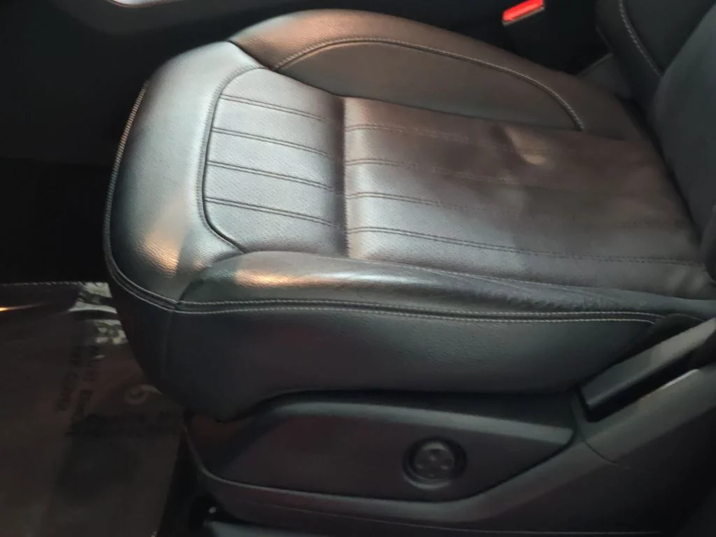 Used 2014 Iridium Silver Metallic Mercedes-Benz GL 450 image 31