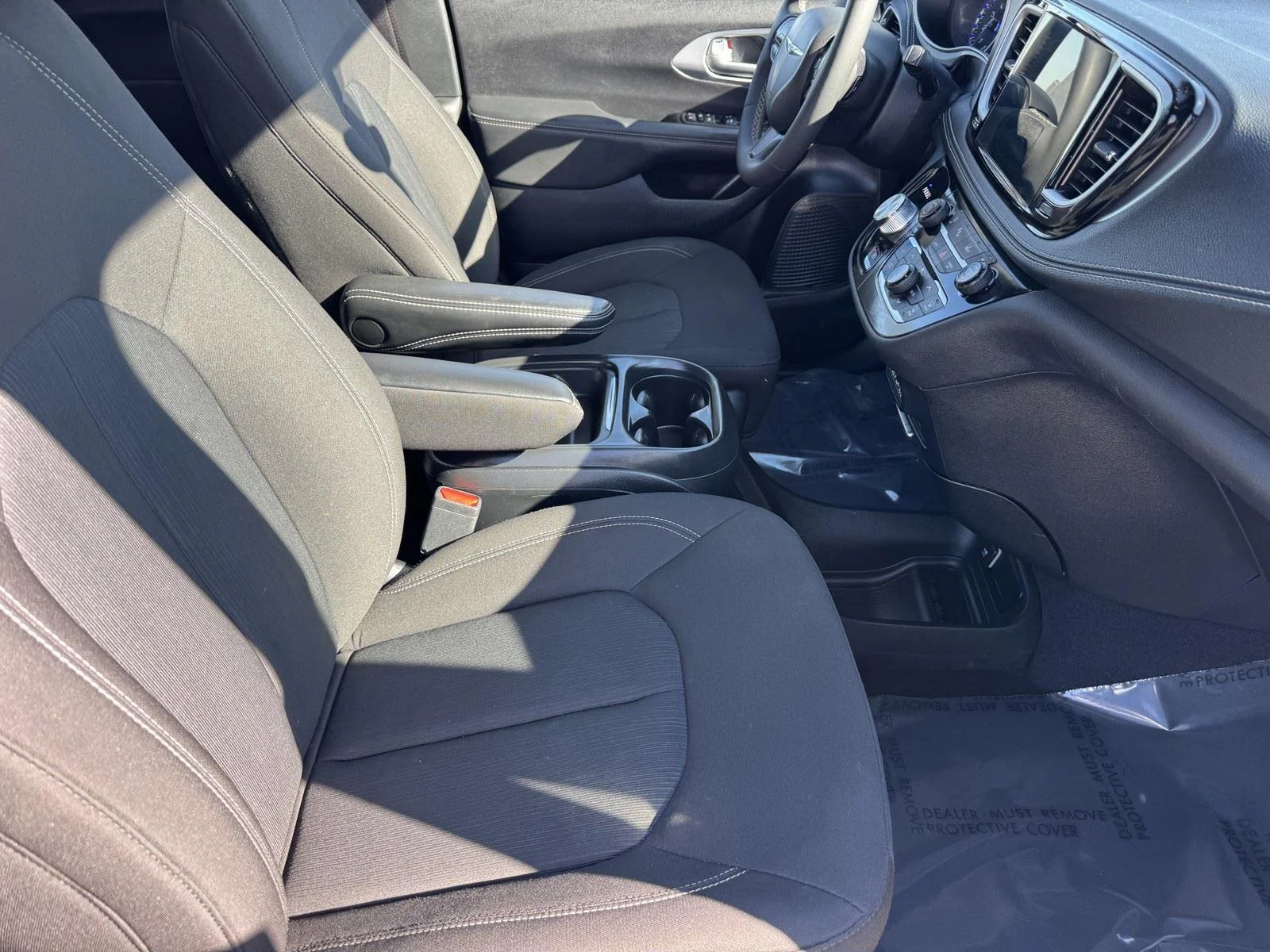 Used 2024 Bright White Clearcoat Chrysler Touring image 8
