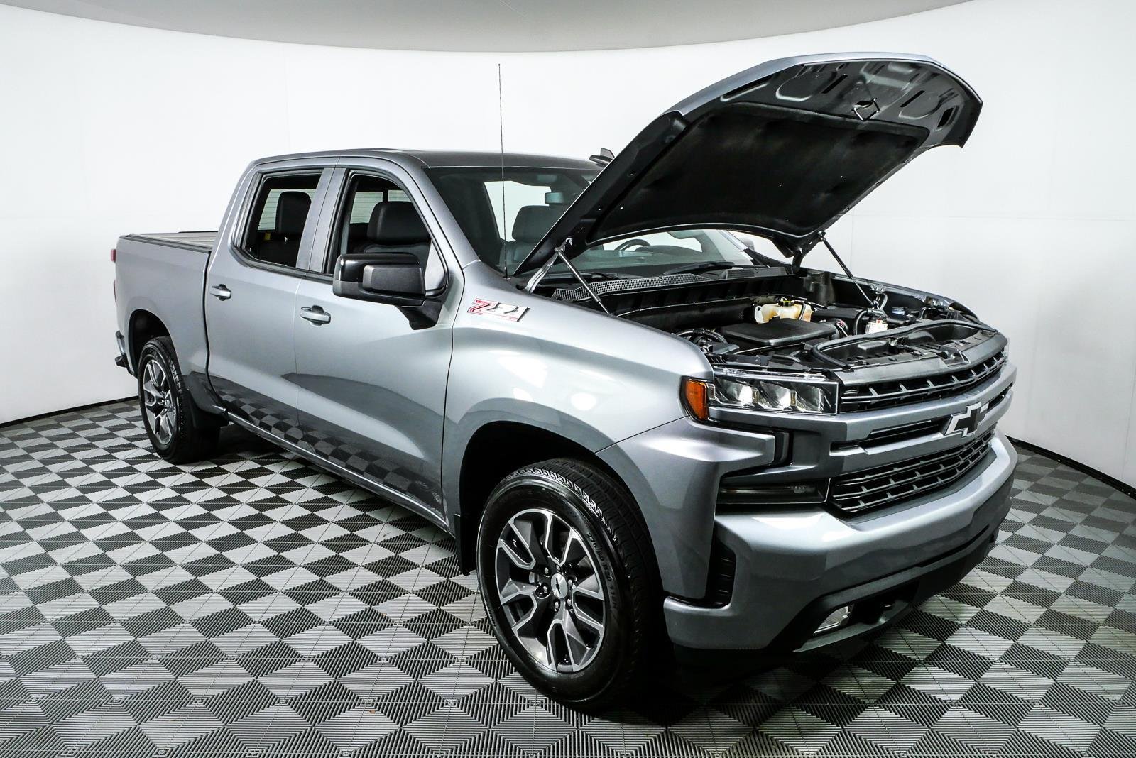 Used 2021 SATIN STEEL METALLIC Chevrolet RST image 31