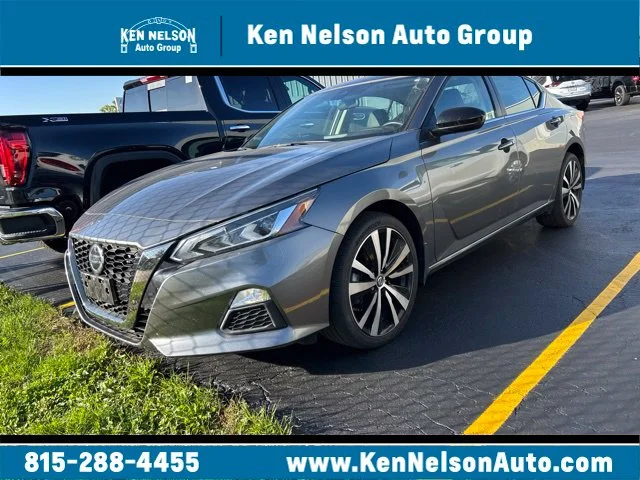 2022 Nissan Altima SR