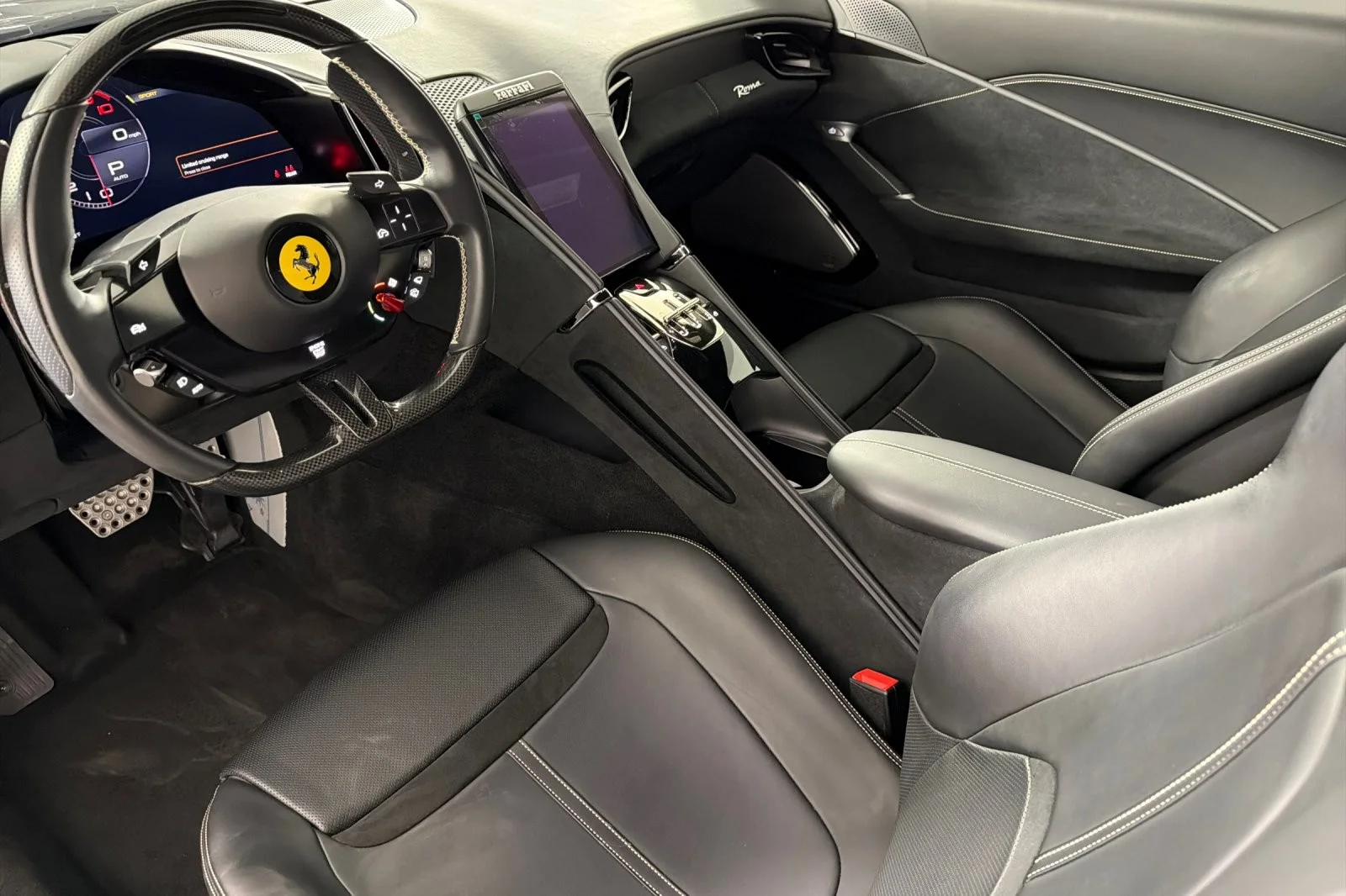 Used 2021 Nero Ferrari Coupe image 9