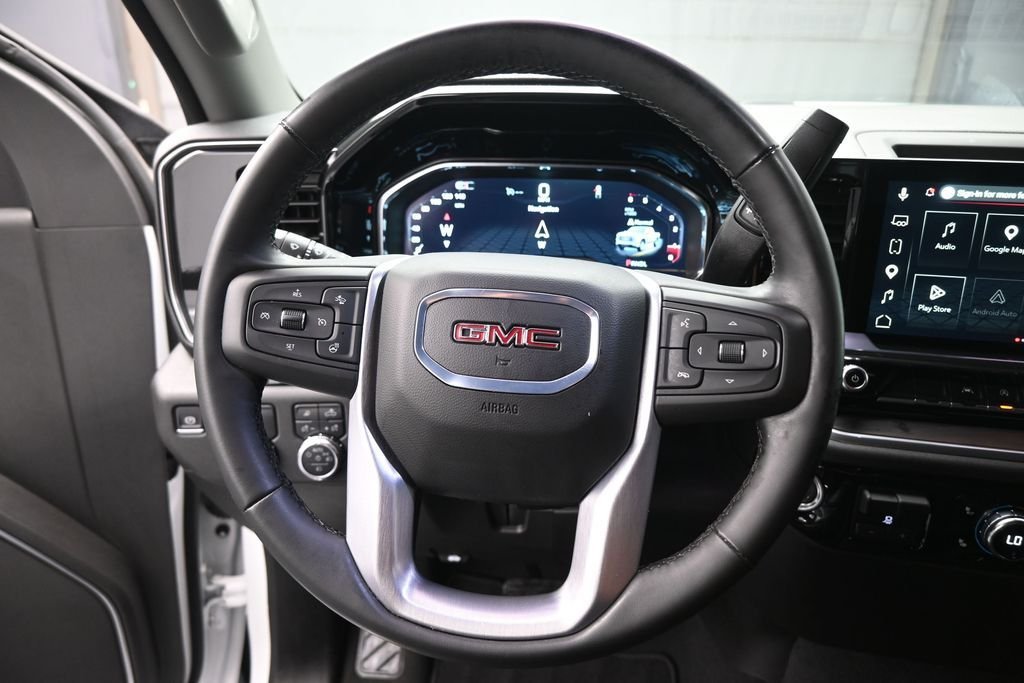 Used 2025 White GMC SLT image 7