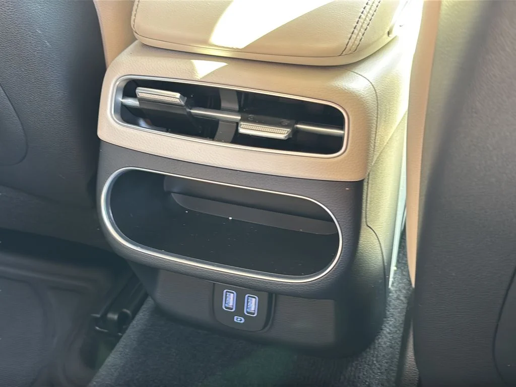 2025 GENESIS GV70 Standard - Photo 38