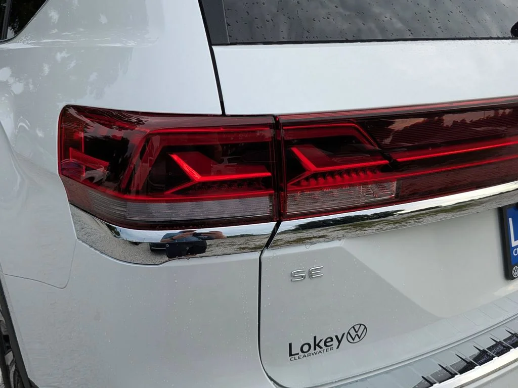 New 2026 White/off-white Volkswagen 2.0T SE image 8