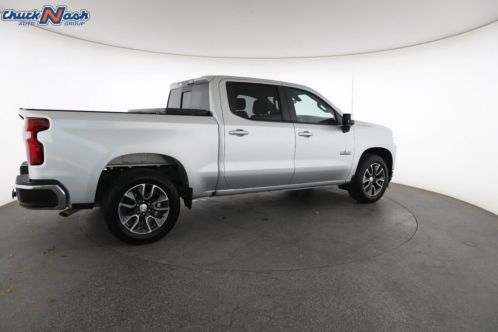 Used 2021 SILVER ICE METALLIC Chevrolet LT image 13