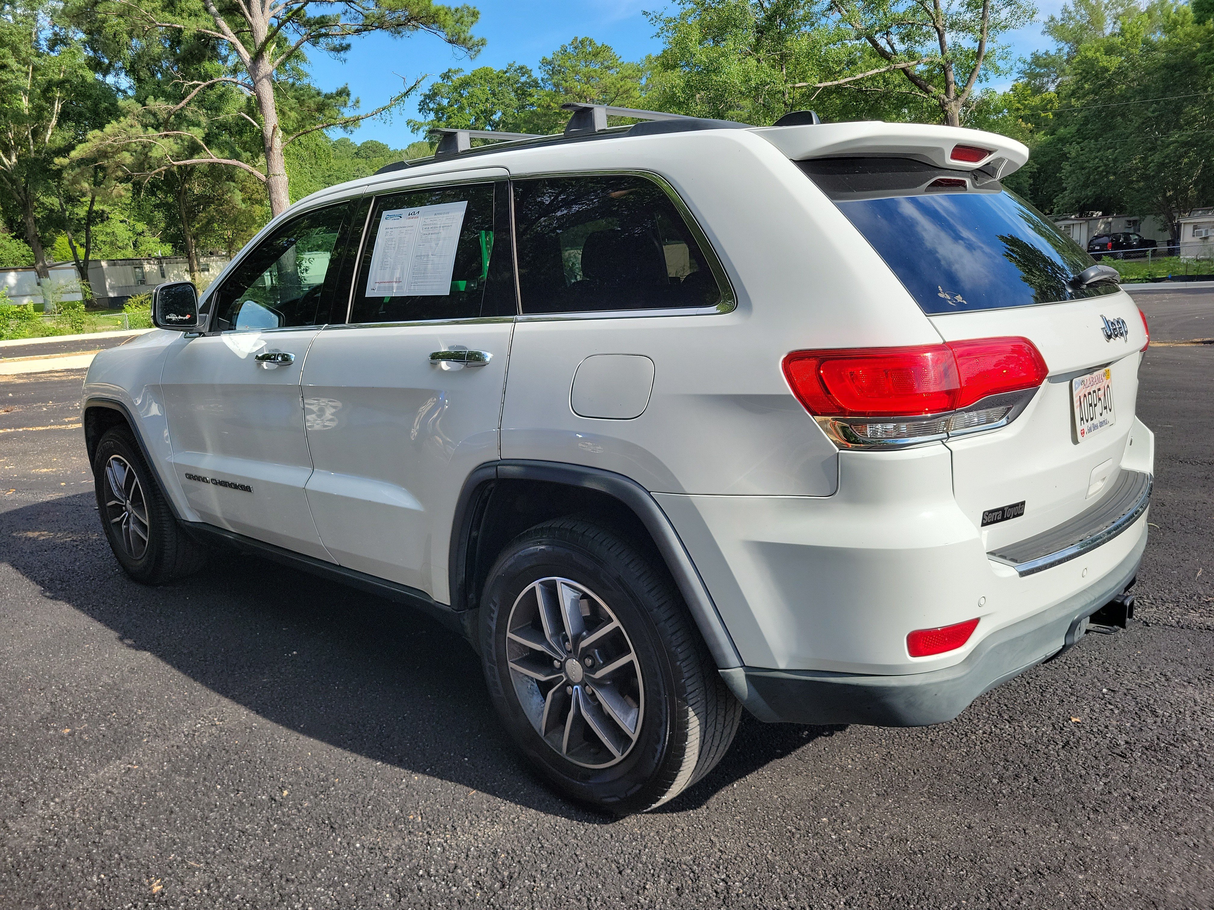 Used 2018 Bright White Clearcoat Jeep Limited image 7