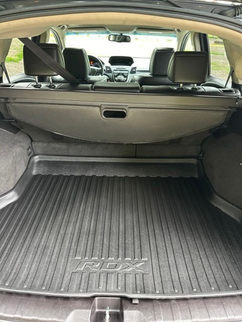 Used 2013 Graphite Luster Metallic Acura Technology Package image 18