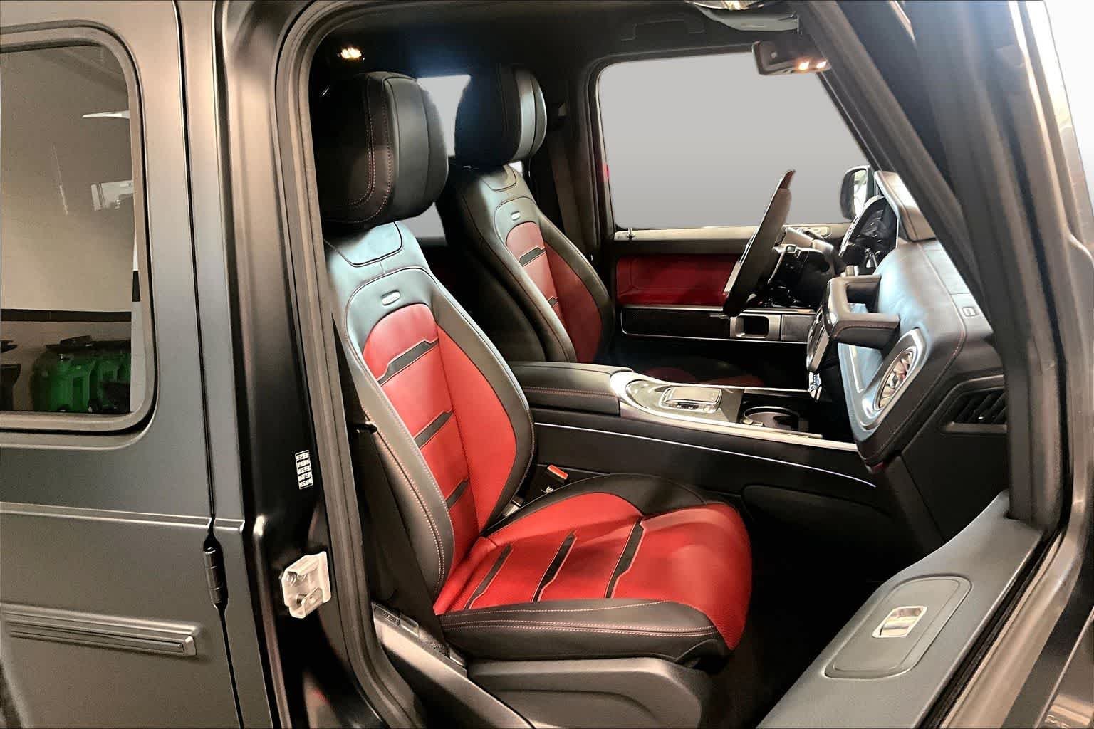 Used 2025 MANUFAKTUR Night Black magno Mercedes-Benz AMG® G 63 image 9