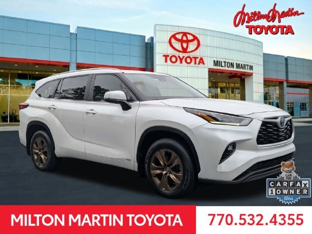 2023 Toyota Highlander Hybrid Bronze Edition