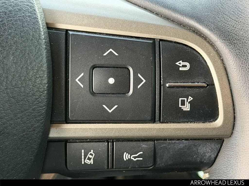 Used 2018 Silver Lexus 350 image 23
