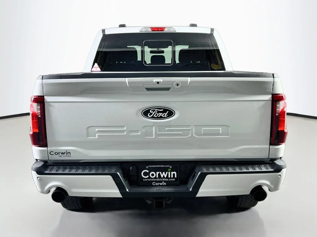 New 2026 Oxford White Ford XLT image 12