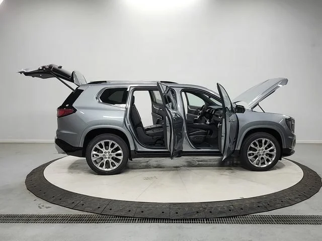 2026 GMC Acadia Denali - Photo 16