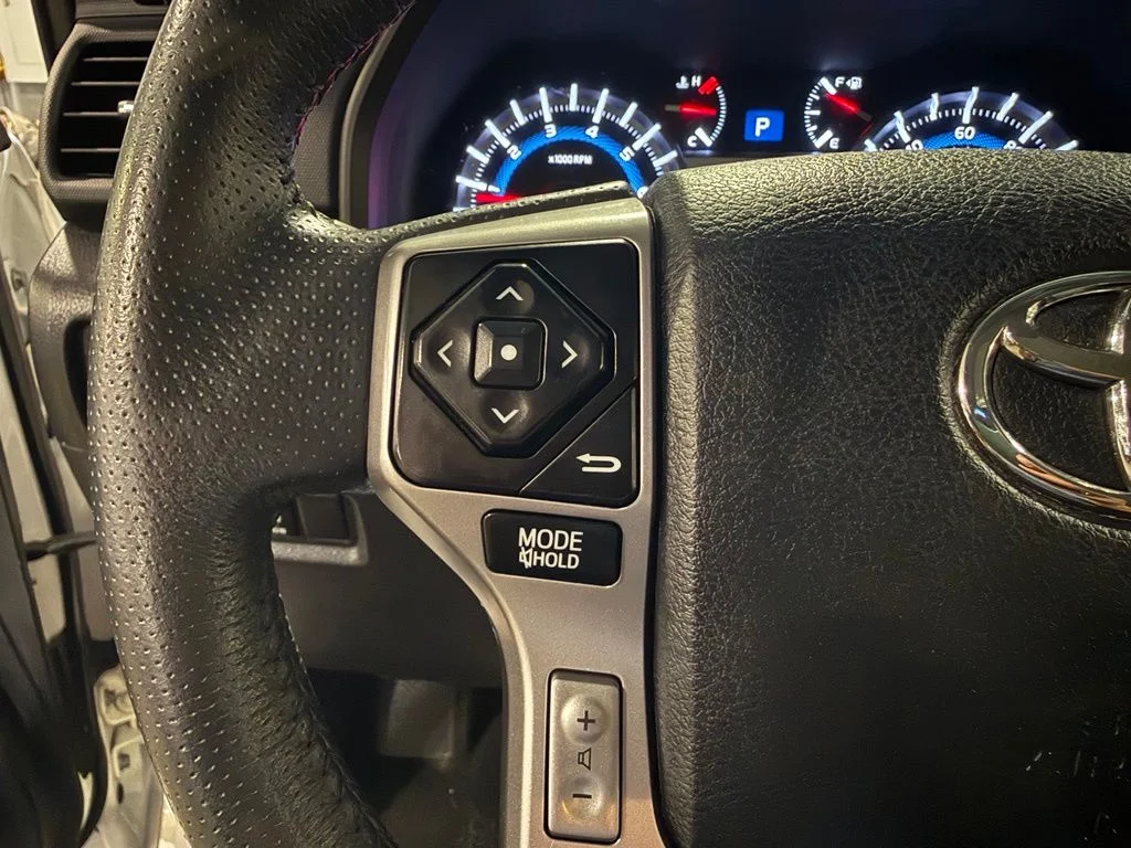 Used 2015 White Toyota SR5 Premium image 18